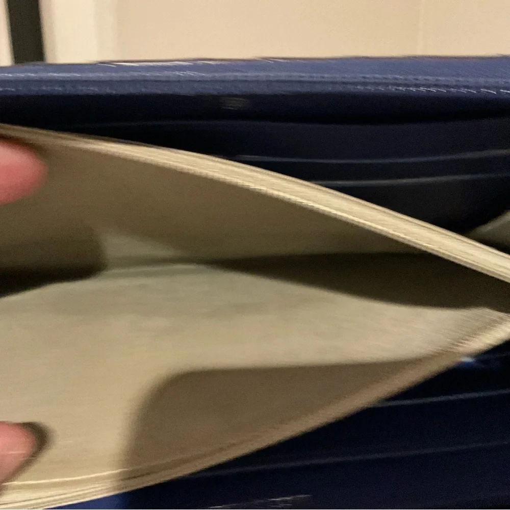 *AUTHENTIC* Chanel Zip Around Wallet